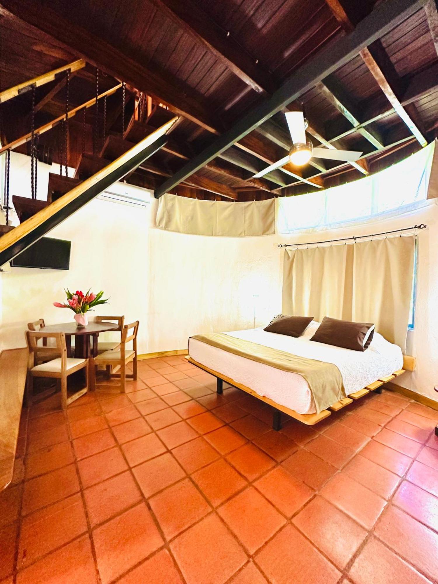 Hotel Luna Llena Tamarindo Kültér fotó